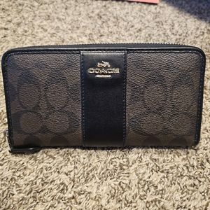 Coach Accordion Wallet